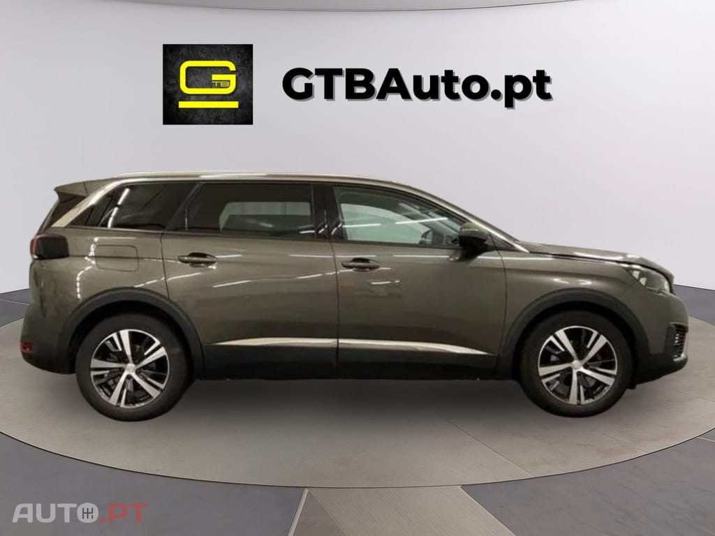 Peugeot 5008 1.2 Allure 7L