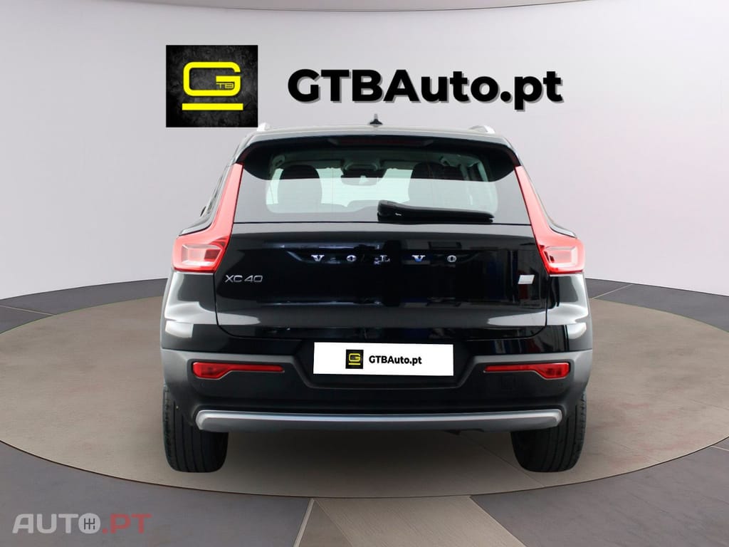 Volvo XC40 1.5 T2 MOMENTUM