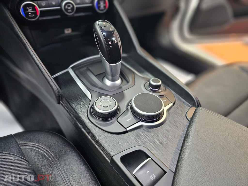 Alfa Romeo Giulia 2.2 D Super AT8