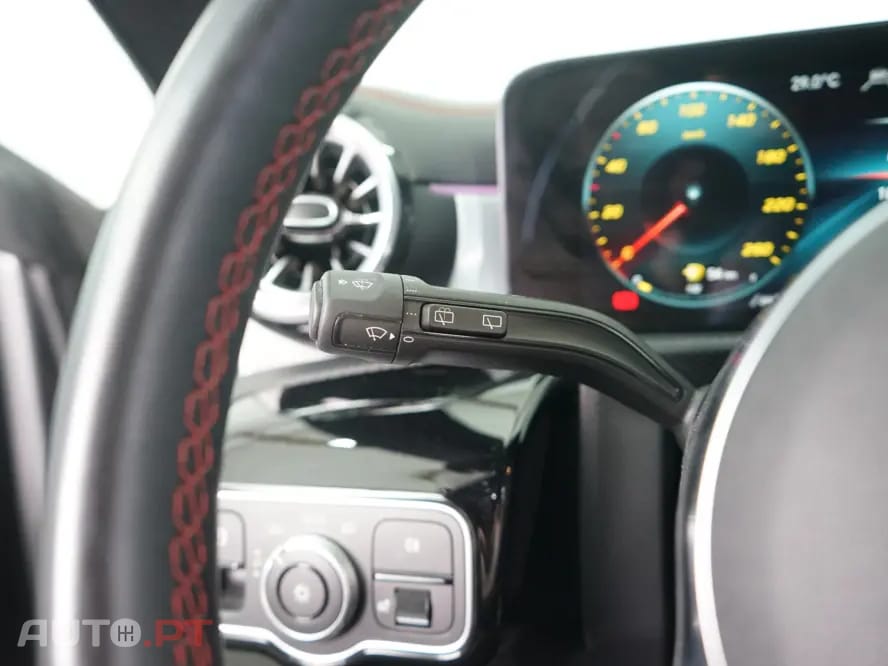 Mercedes-Benz CLA 250 e AMG Line
