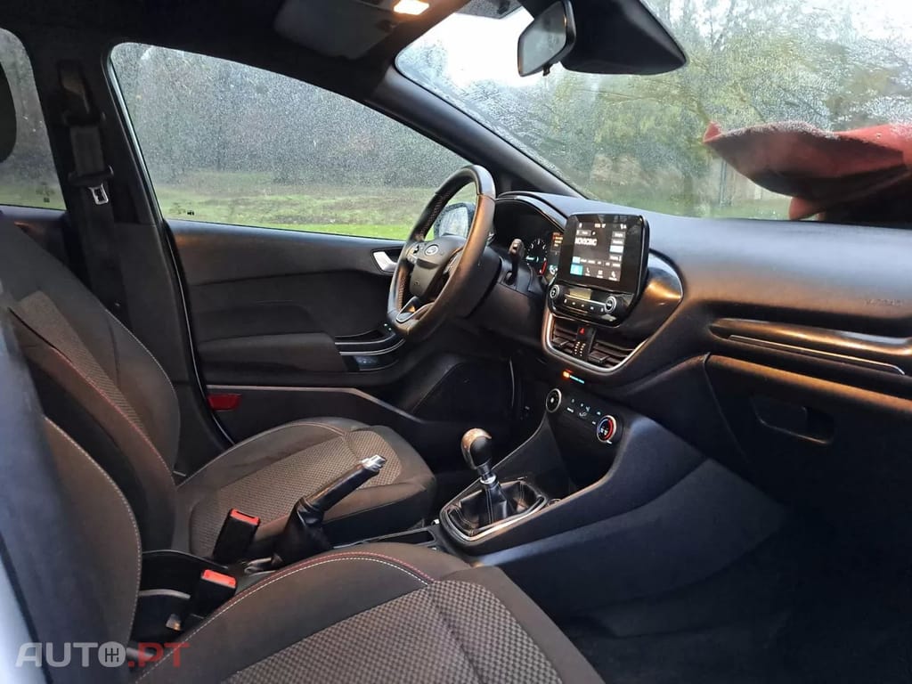 Ford Fiesta 1.5 TDCI ST LINE