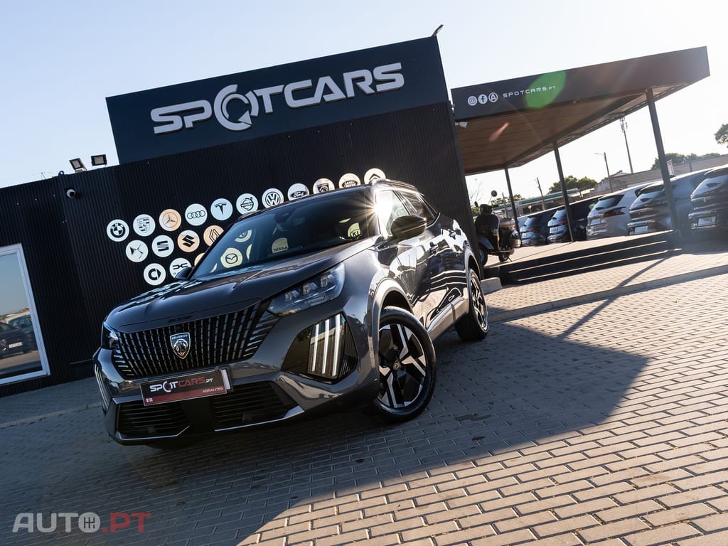 Peugeot 2008 1.2 PureTech GT EAT8