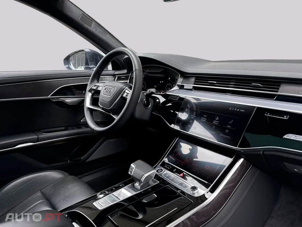 Audi A8 60TFSie L  I.V.A DEDUTÍVEL 