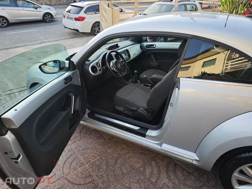 Volkswagen Beetle 1.6 TDi Design