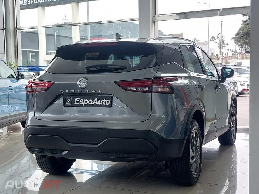 Nissan Qashqai 1.3 DIG-T N-Connecta LED+SKY