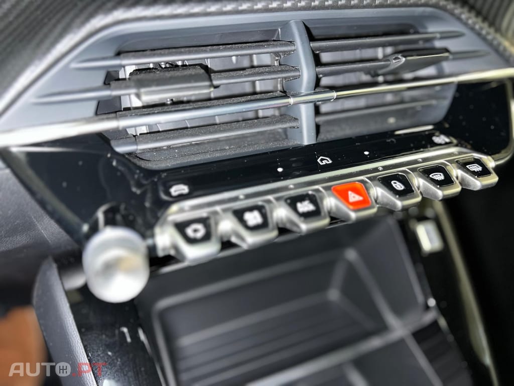 Peugeot E-208 50 kWh Style