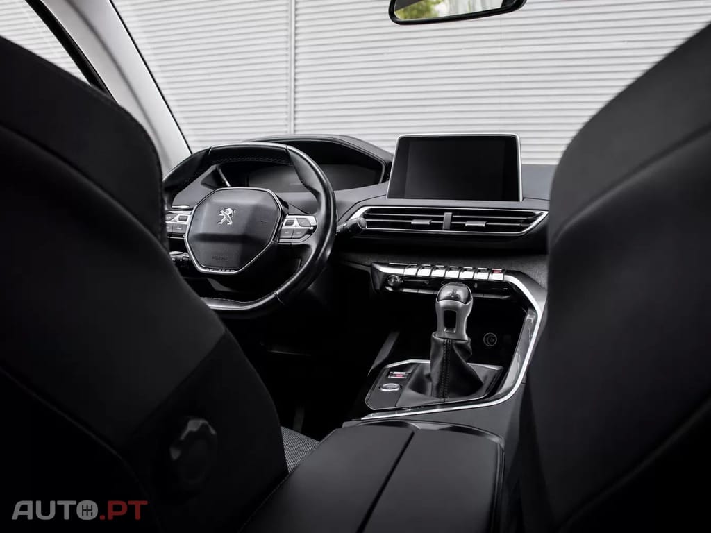 Peugeot 5008 1.6 BlueHDi Allure J17 — fotografia 17
