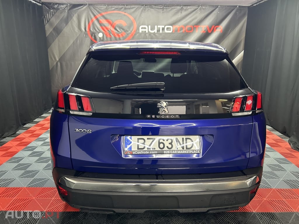 Peugeot 3008 1.2 PureTech Allure Pack EAT8 — fotografia 5
