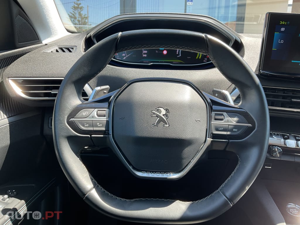 Peugeot 3008 1.6 Hybrid Allure e-EAT8