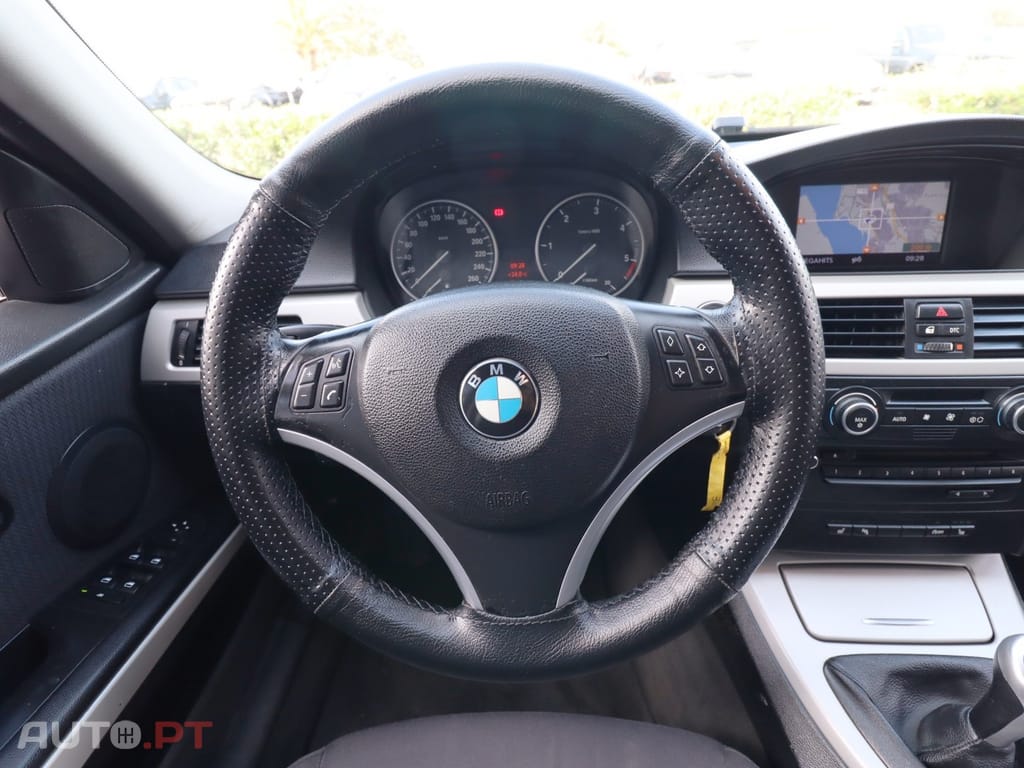 BMW 320 d Touring Navigation
