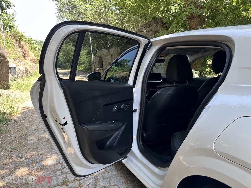 Peugeot 208 1.5 BlueHDi Allure Pack