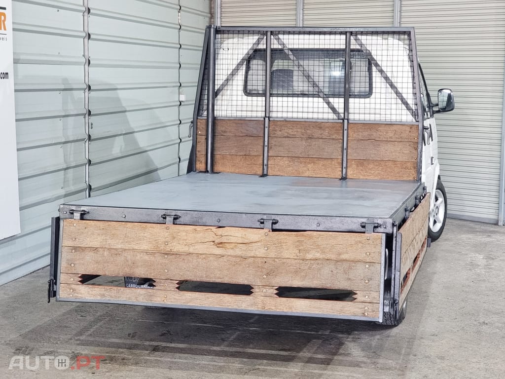 Volkswagen Transporter 2.4 D C. Dupla