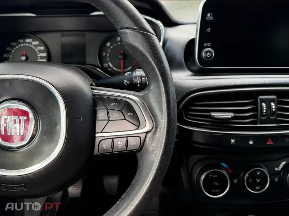 Fiat Tipo Outro