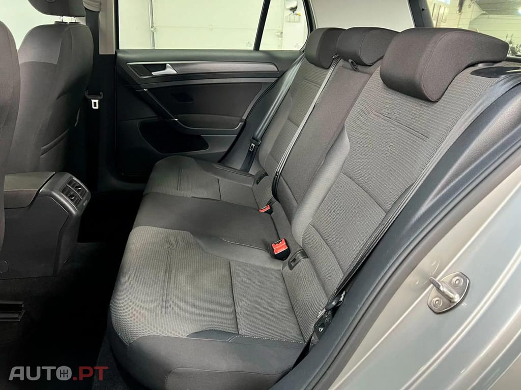 Volkswagen Golf 1.6 TDI 115cv Confortline