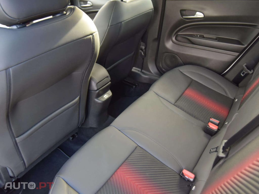 Alfa Romeo Junior 1.2 Speciale eDCT6
