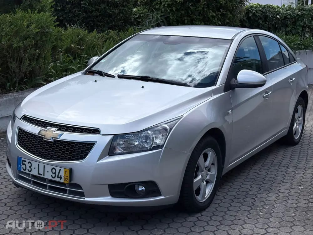Chevrolet Cruze 1.6 LS