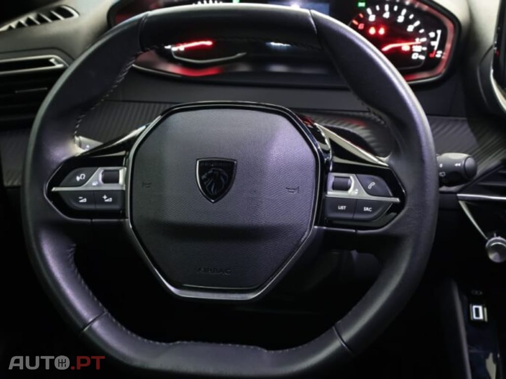 Peugeot 2008 1.2 PureTech Active