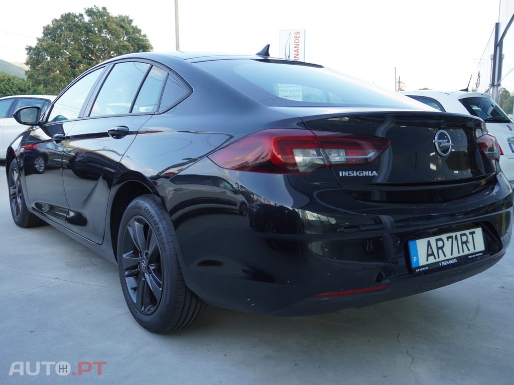 Opel Insignia 1.5 D — fotografia 3