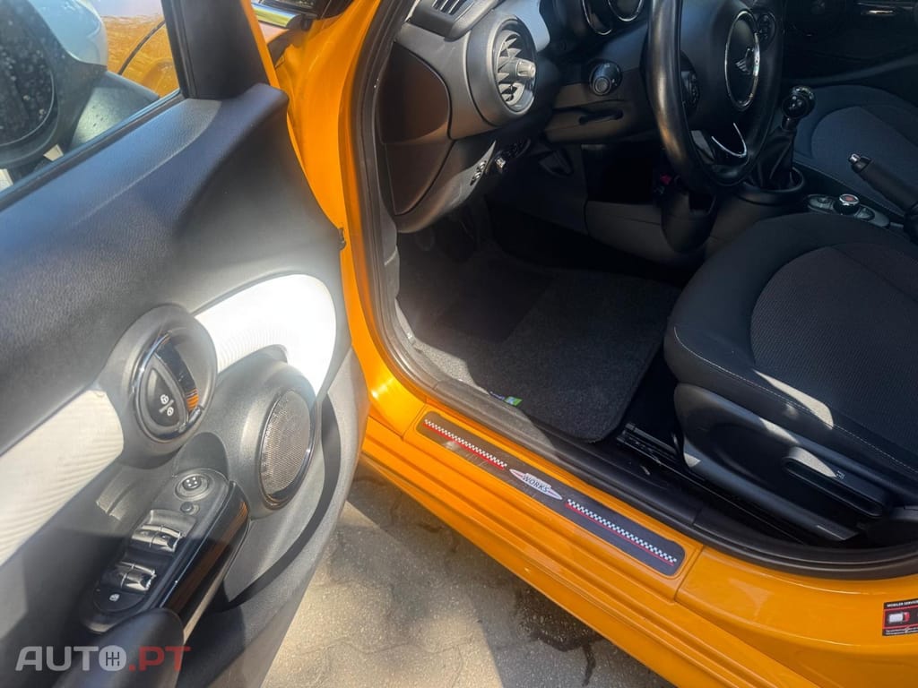 MINI Cooper Cooper