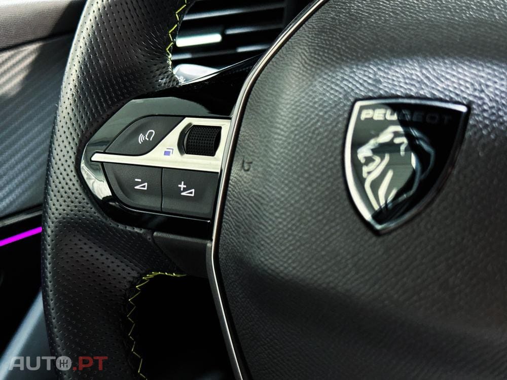 Peugeot E-208 51 kWh GT