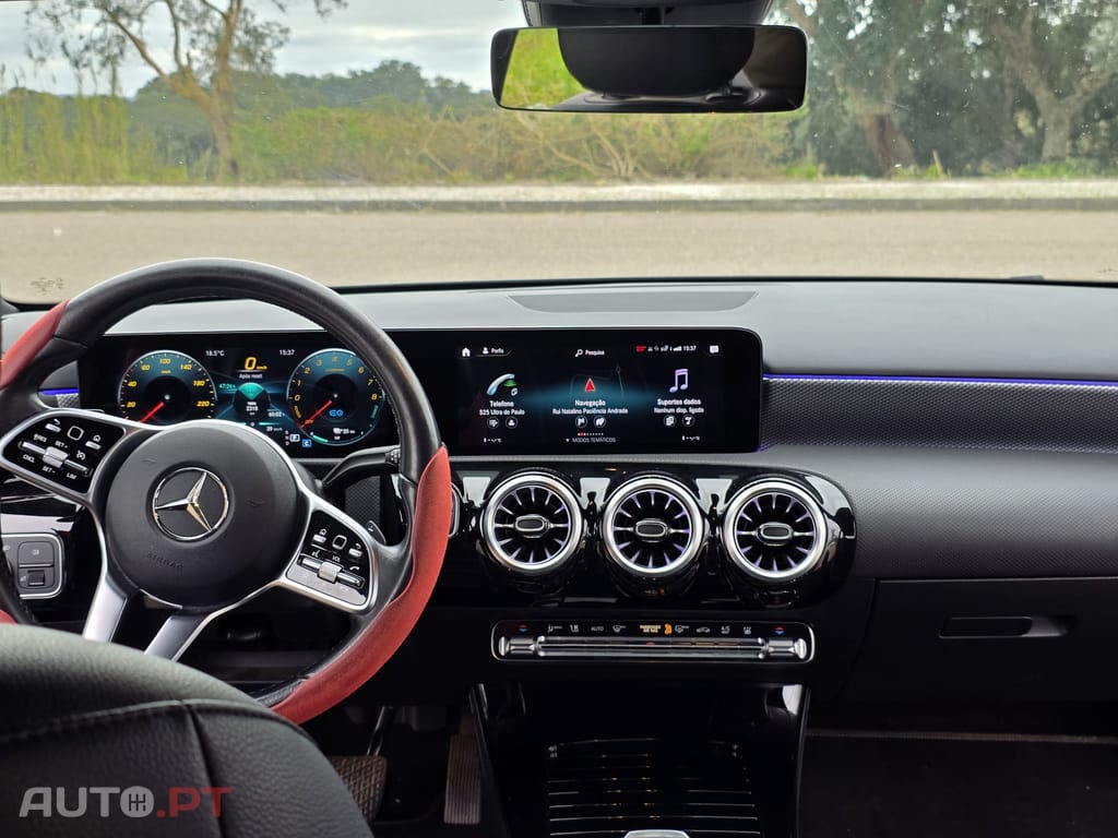 Mercedes-Benz A 250 A250E Limousine