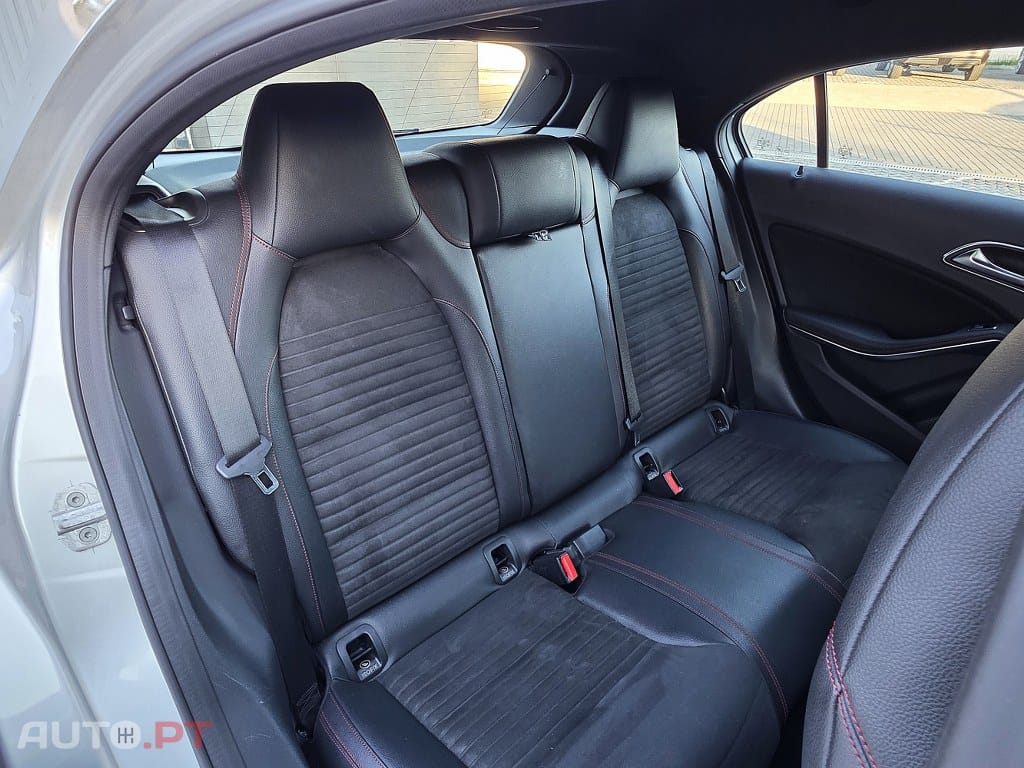 Mercedes-Benz A 180 d AMG Sport