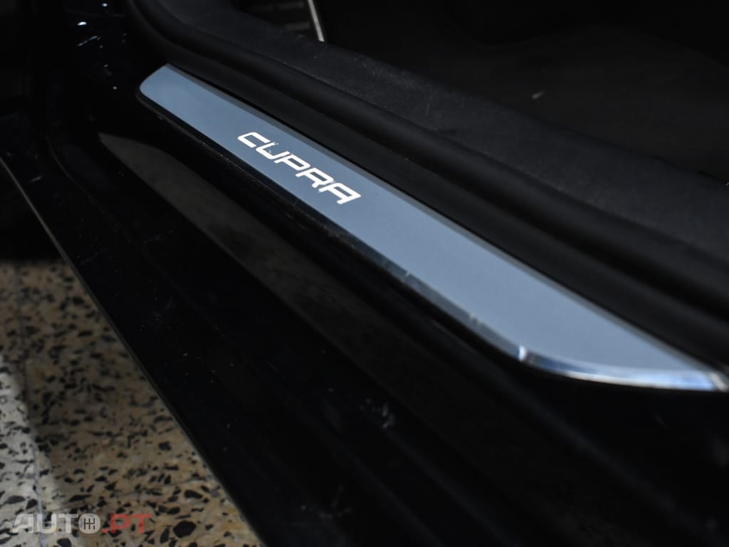 Cupra Leon 1.4 e-Hybrid VZ DSG