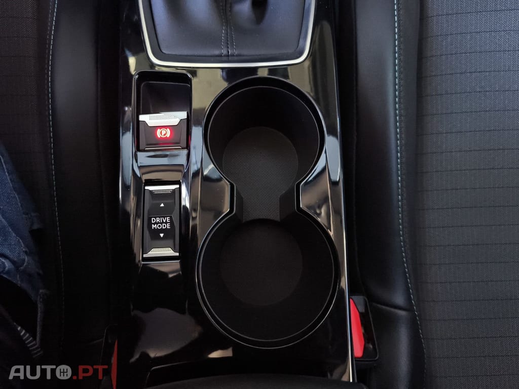 Peugeot 2008 1.2 PureTech Allure Pack