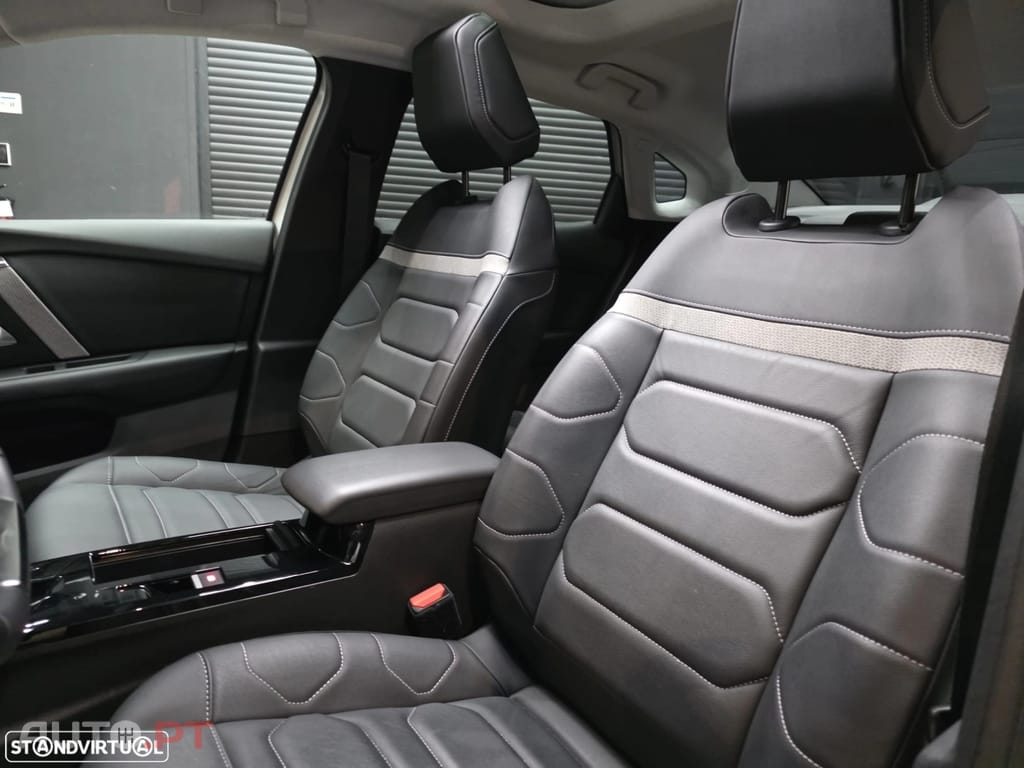 Citroen e-C4 X Shine Pack