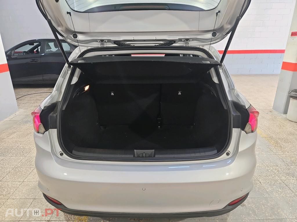 Fiat Tipo 1.3 M-Jet Lounge