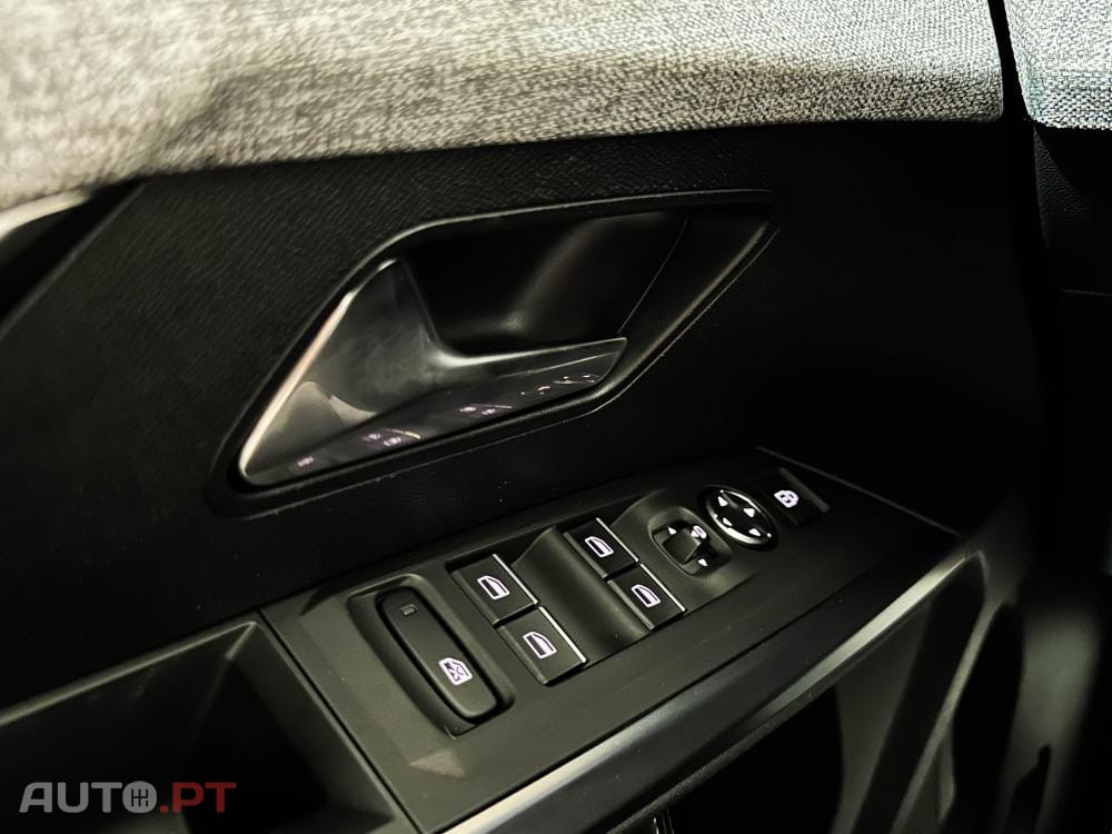 Peugeot E-3008 73 kWh GT