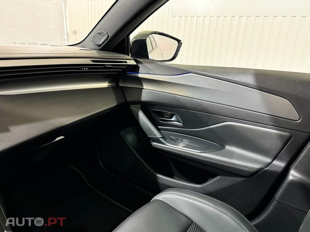 Peugeot 408 1.6 Hybrid GT e-EAT8