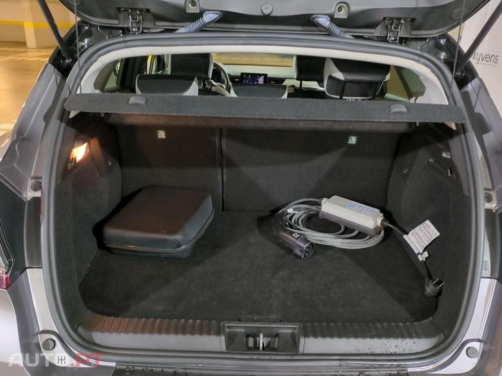 Renault Captur 1.6 E-Tech Plug-In Intens