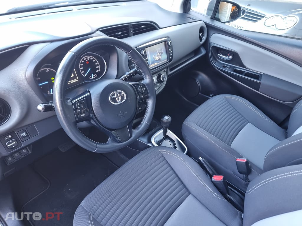 Toyota Yaris 1.5 HSD Comfort+P.Style