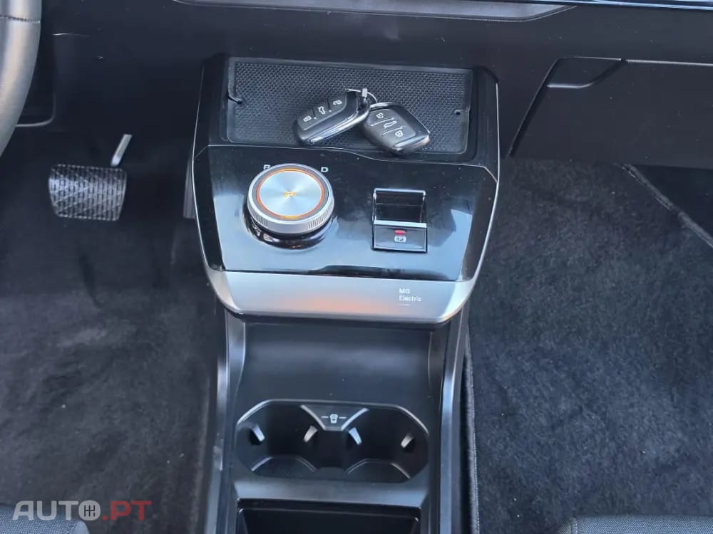 MG MG4 64 kWh Luxury