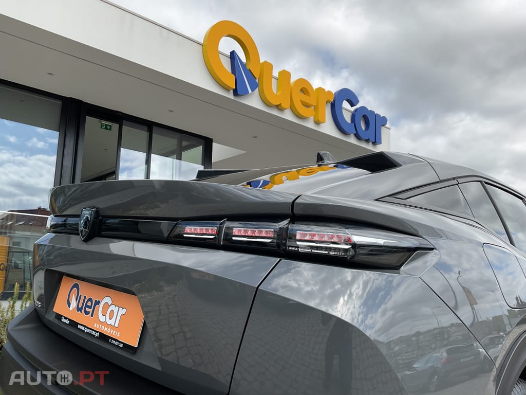 Peugeot 408 1.2 PureTech Allure EAT8