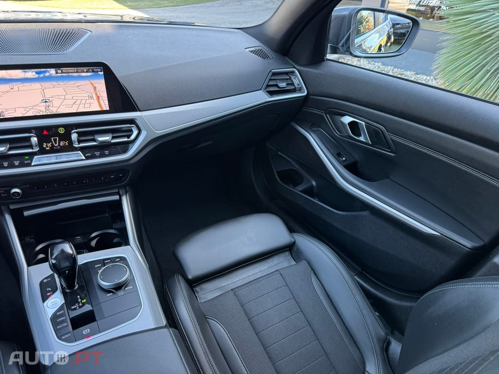 BMW 320 e Touring Auto