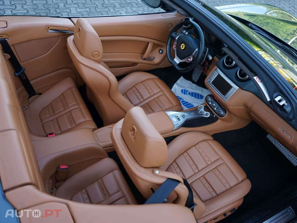 Ferrari California 4.3 V8