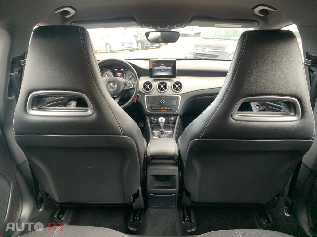 Mercedes-Benz CLA 180 d Shooting Brake