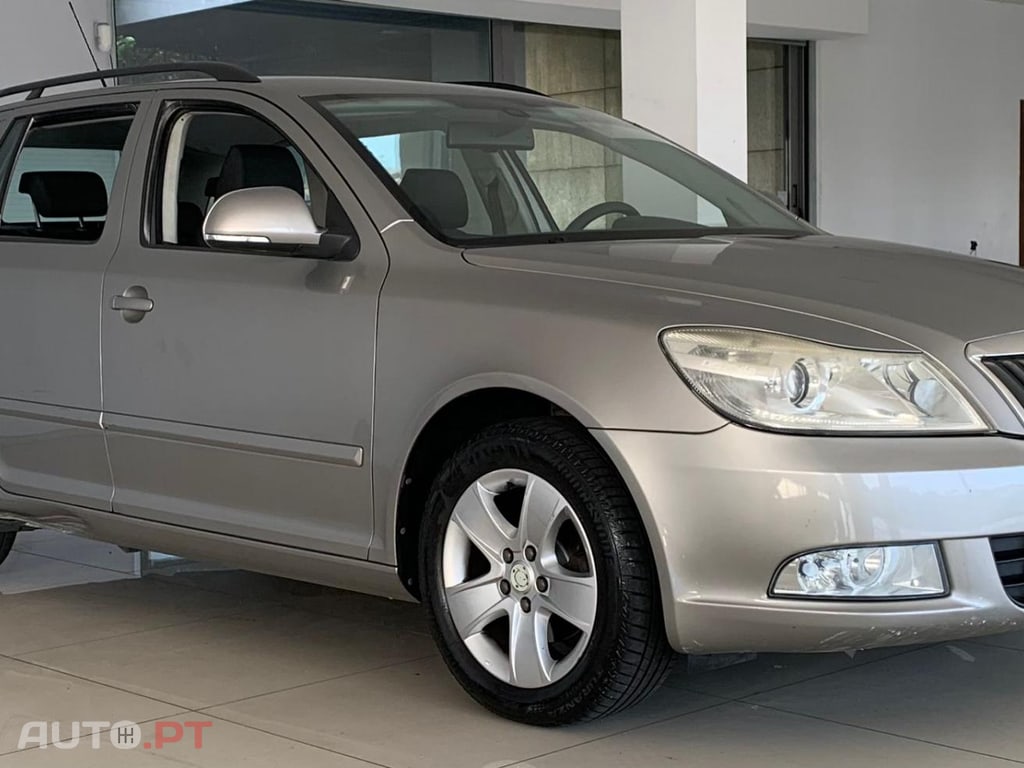 Skoda Octavia Break 1.6 TDI ELEGANCE PACK