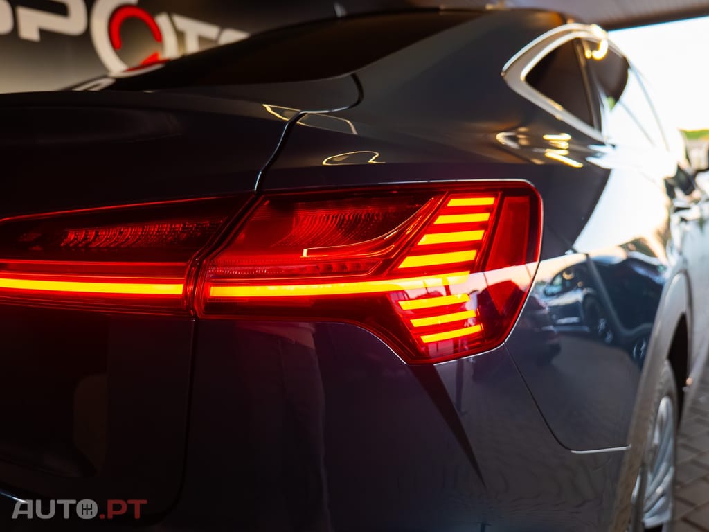 Audi Q8 E-Tron 55 quattro Advanced