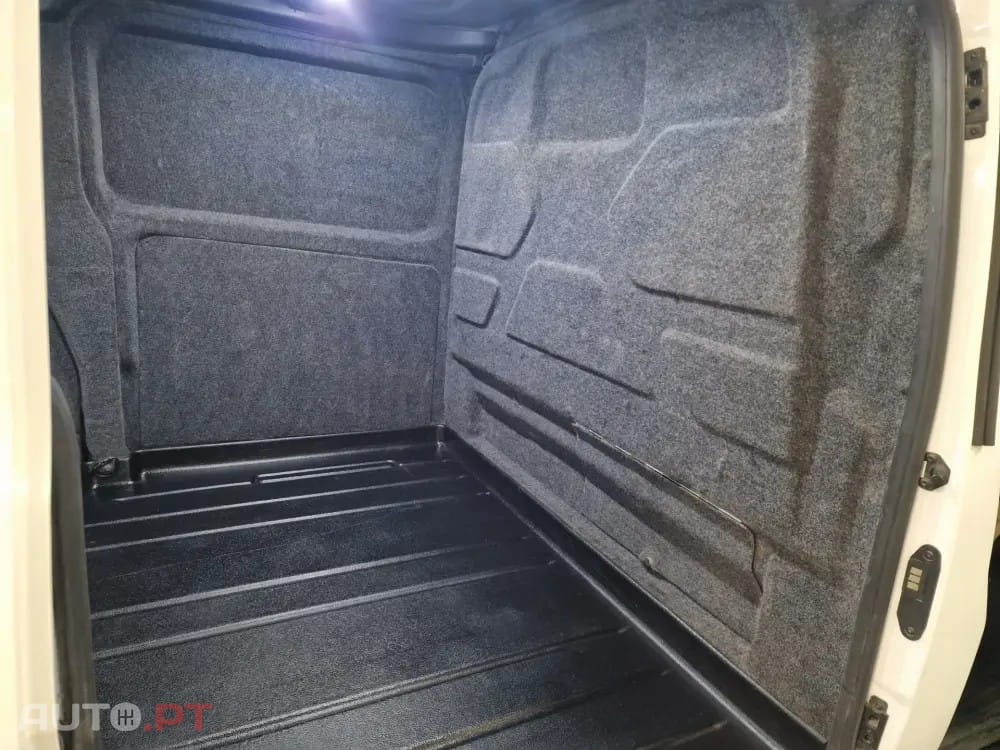 Ford Transit Custom 310L1 2.0 TDCi H1-Tecto Baixo Trend