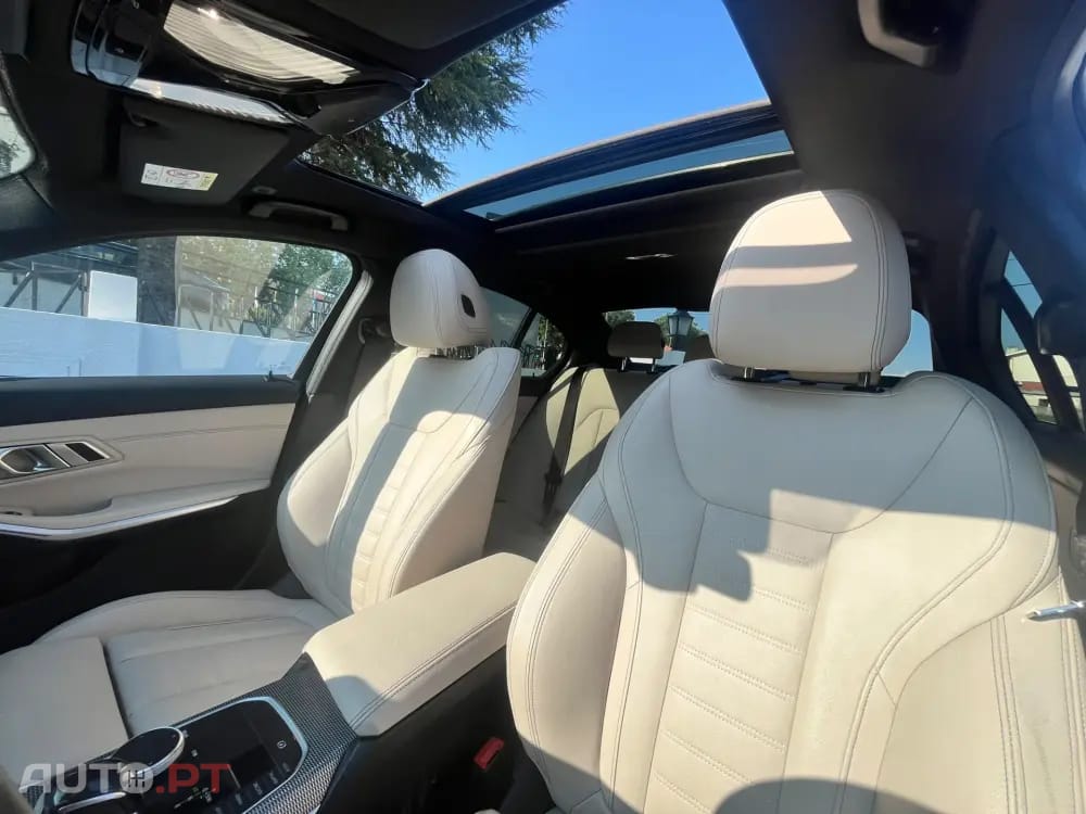 BMW 330 e Pack Desportivo M Auto
