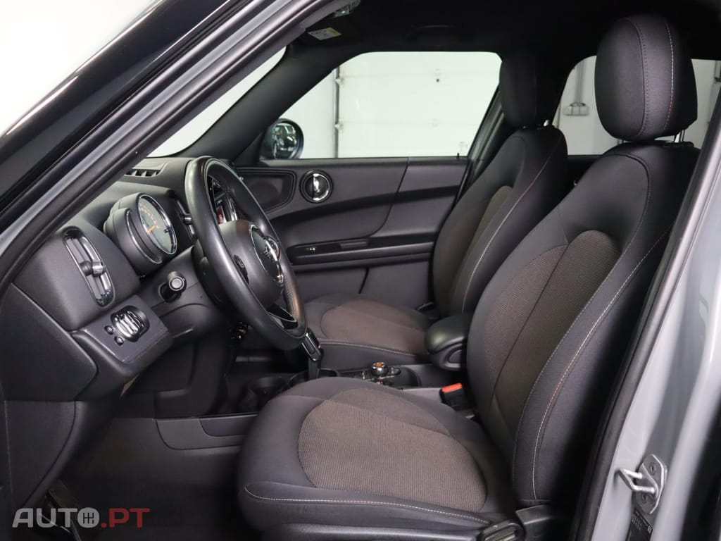 MINI Countryman One D