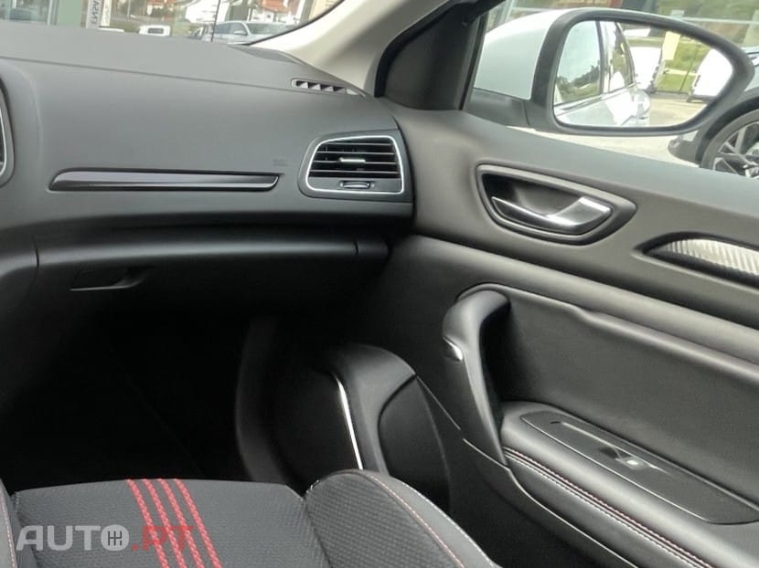 Renault Mégane Mégane ST RSLine Hybrid TCe 160 EDC