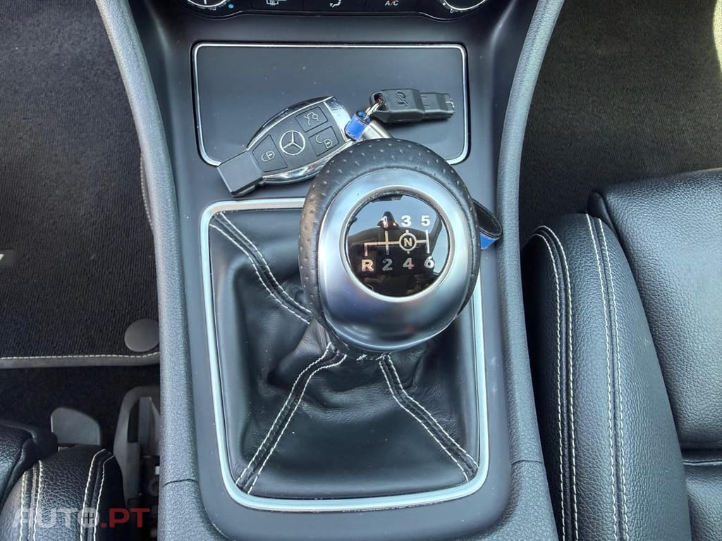 Mercedes-Benz GLA 180 AMG Line