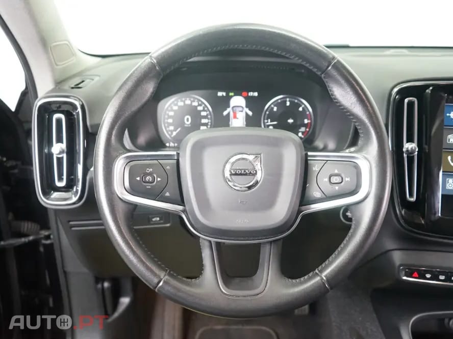 Volvo XC40 2.0 D3 Momentum