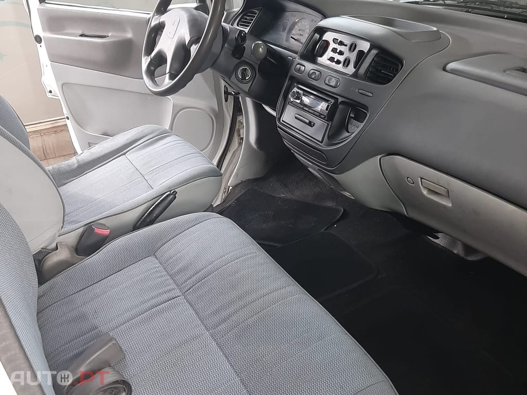 Opel Vivaro 2000 CDI