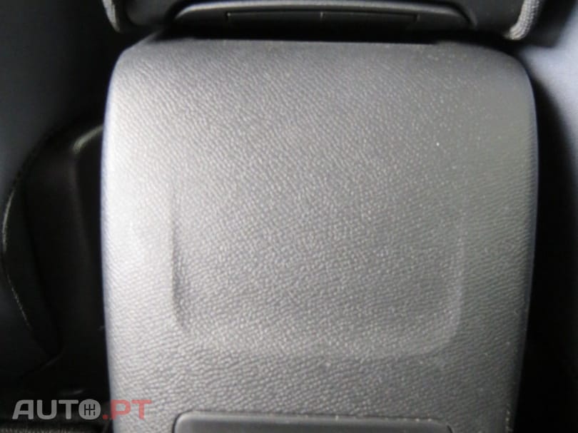 Peugeot 2008 1.5 BlueHDi Allure