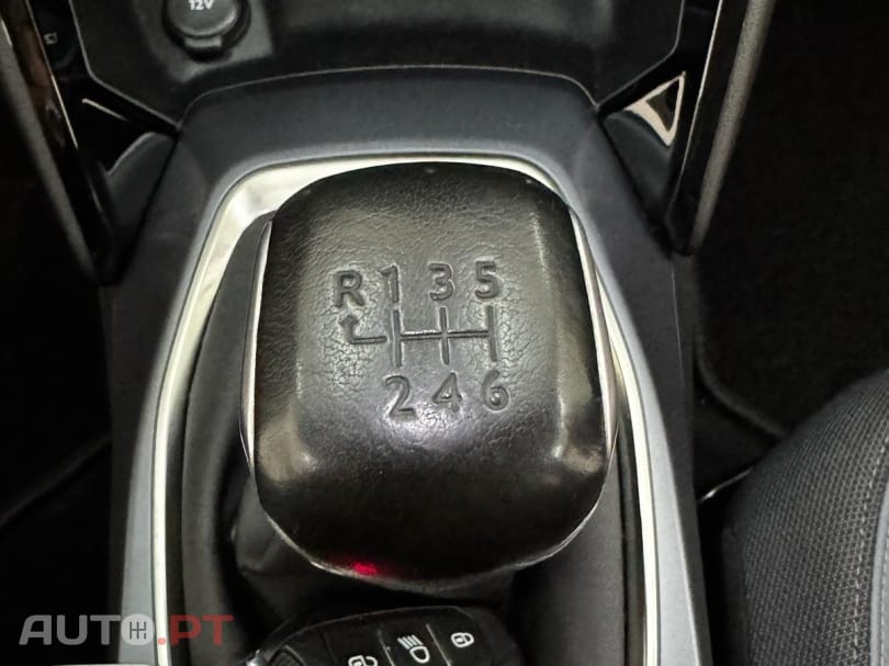 Peugeot 2008 PureTech 100 Stop&Start Allure Pack